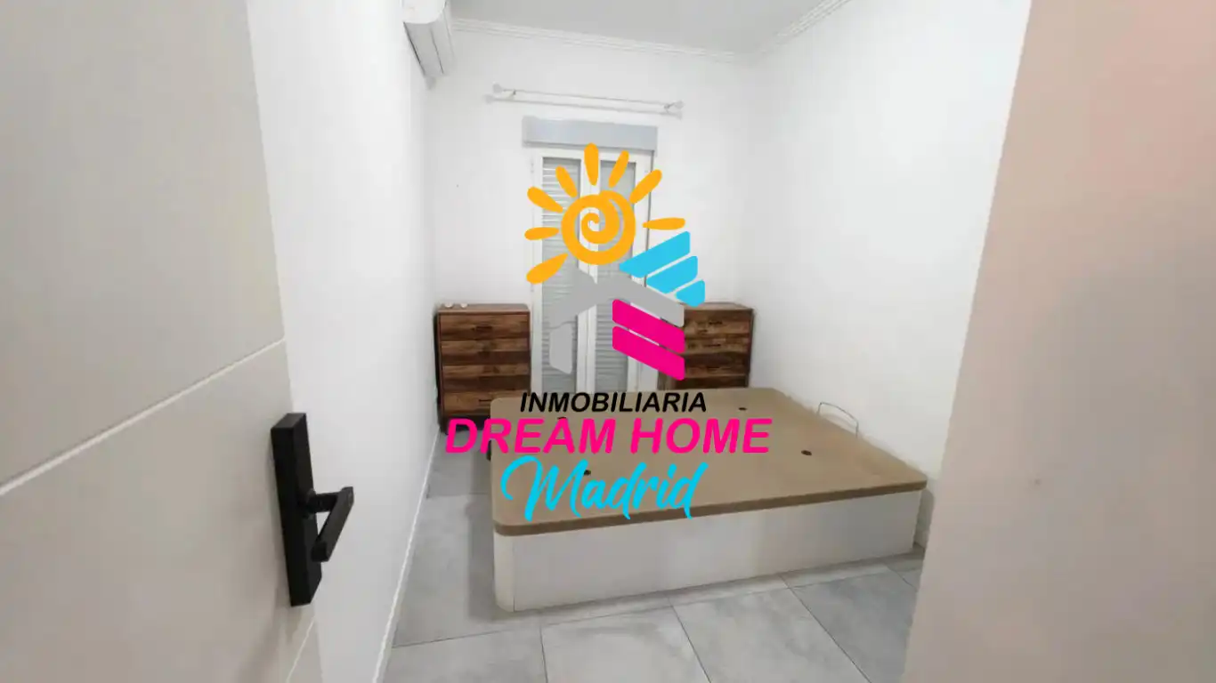 Habitación de Piso en venta en Madrid con Aire acondicionado, Terraza y Amueblado