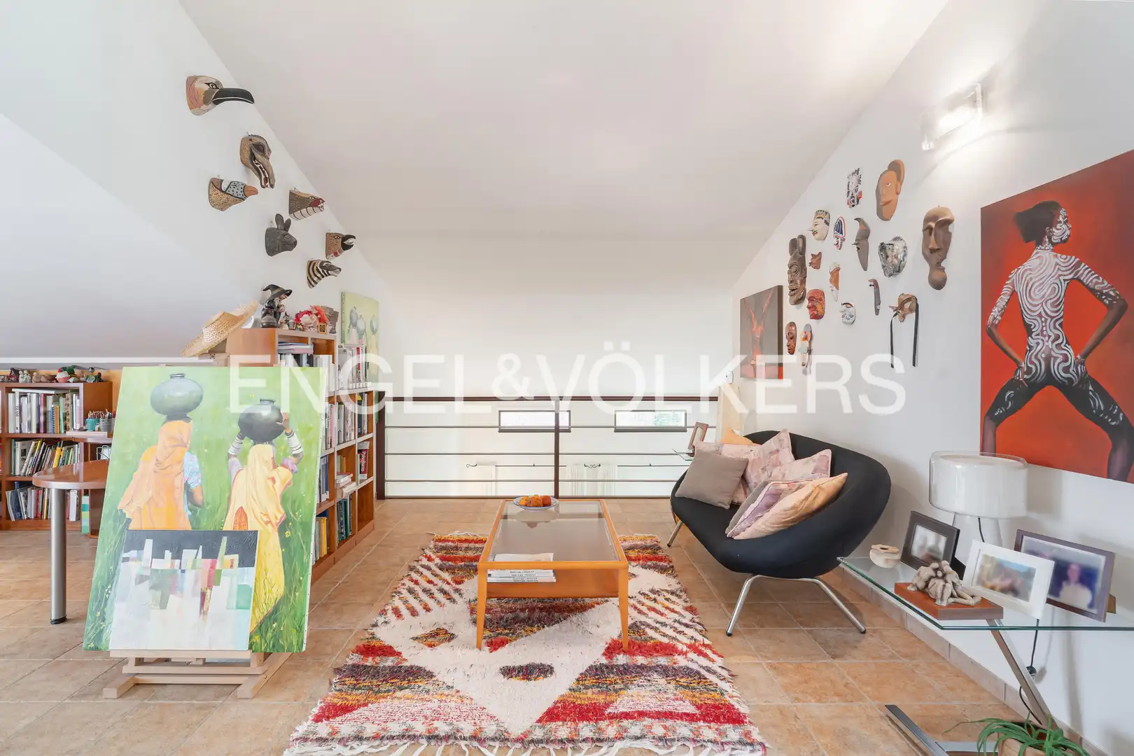 Sala d'estar de Casa o xalet en venda en Oleiros amb Calefacció, Jardí privat i Terrassa