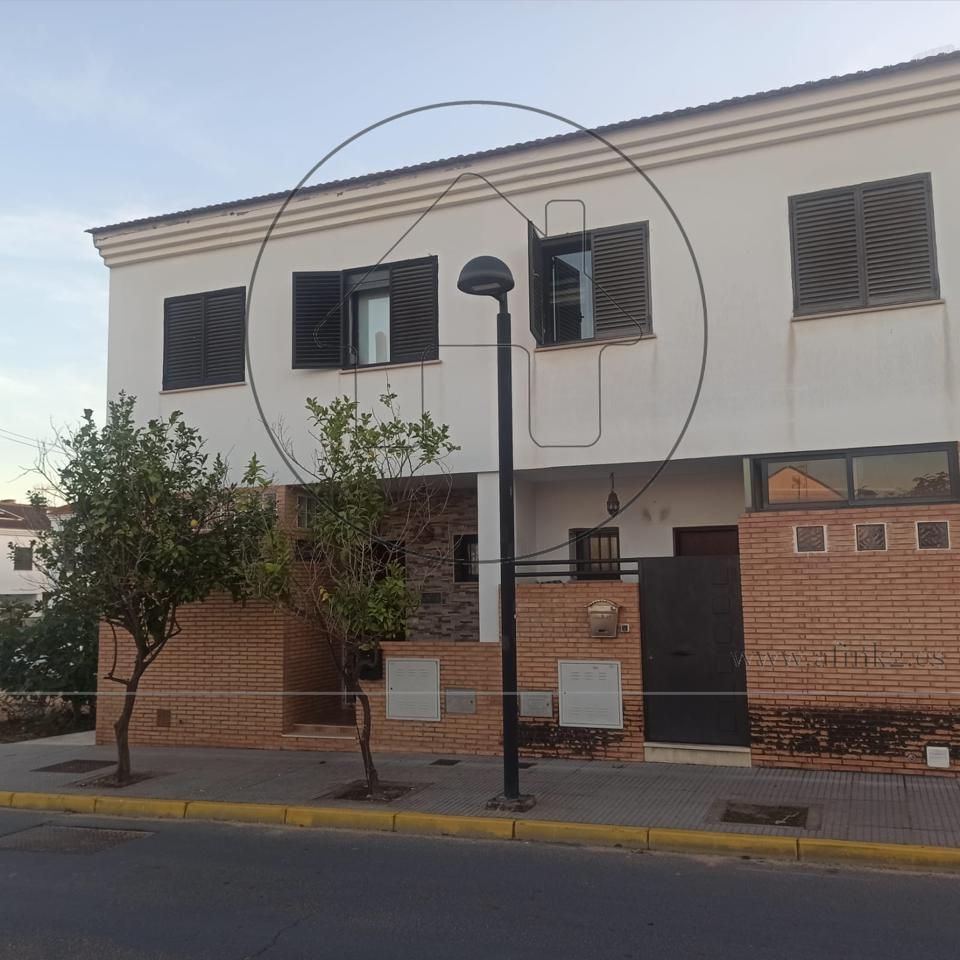 Vista exterior de Casa adosada en venda en Aljaraque amb Aire condicionat