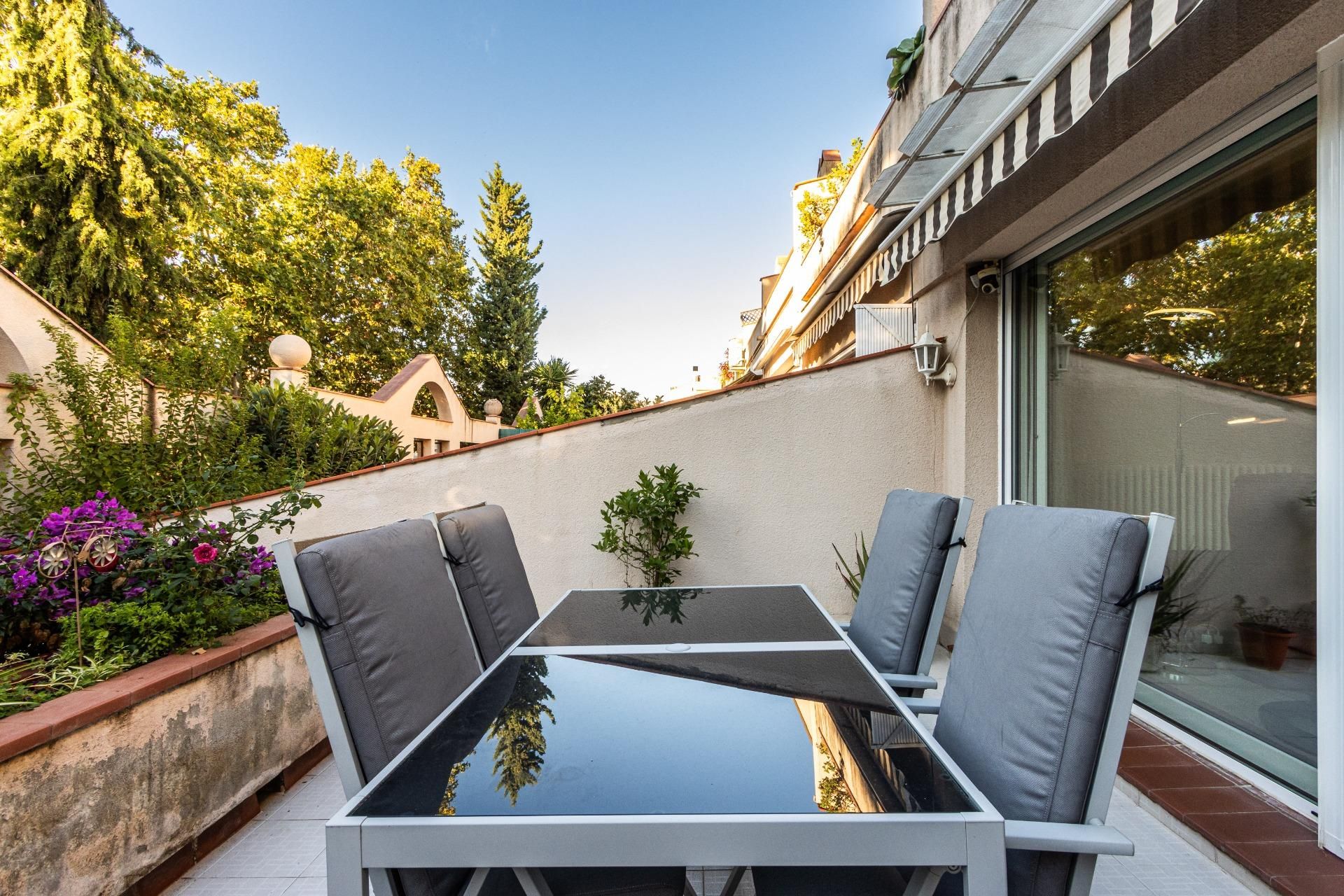 Terrace of House or chalet for sale in Sabadell  with Air Conditioner, Heating and Private garden