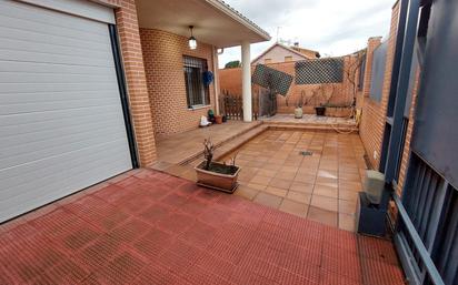 Terrassa de Casa o xalet en venda en San Martín de la Vega amb Aire condicionat, Calefacció i Jardí privat