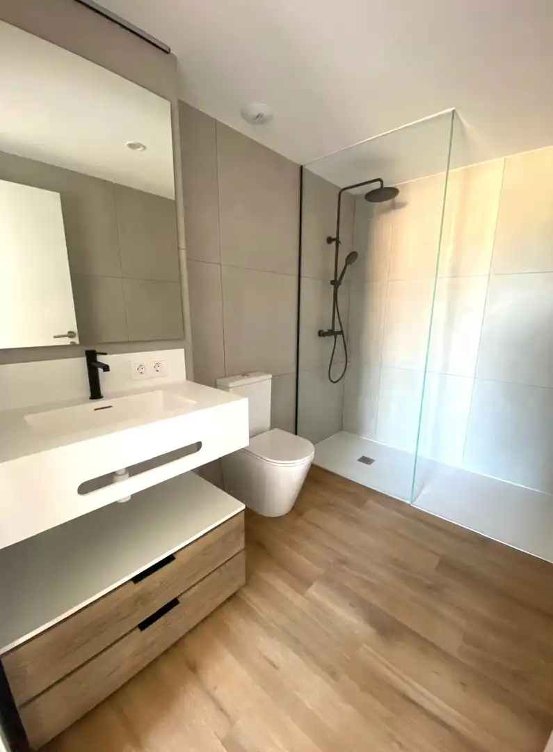 Badezimmer von Maisonette zum Verkauf in Sant Boi de Llobregat mit Klimaanlage, Heizung und Terrasse