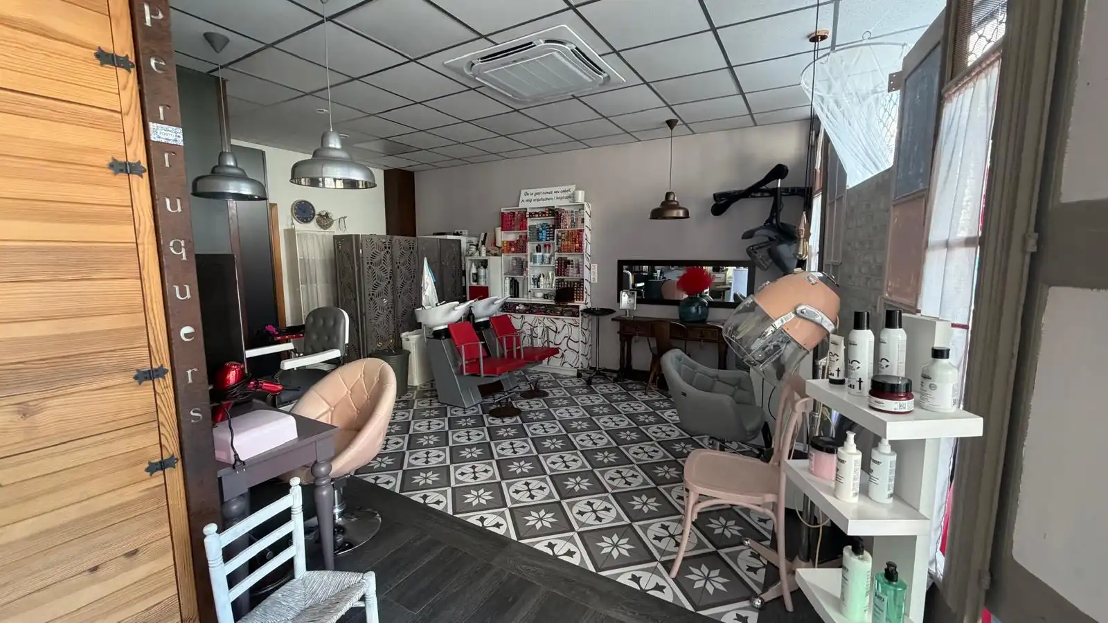 Local en venta en Cassà de la Selva con Aire acondicionado y Amueblado