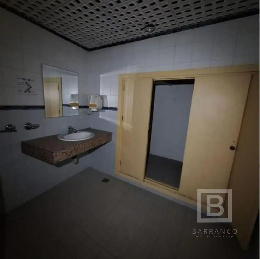 Local comercial de lloguer a Sevilla, imagen 3