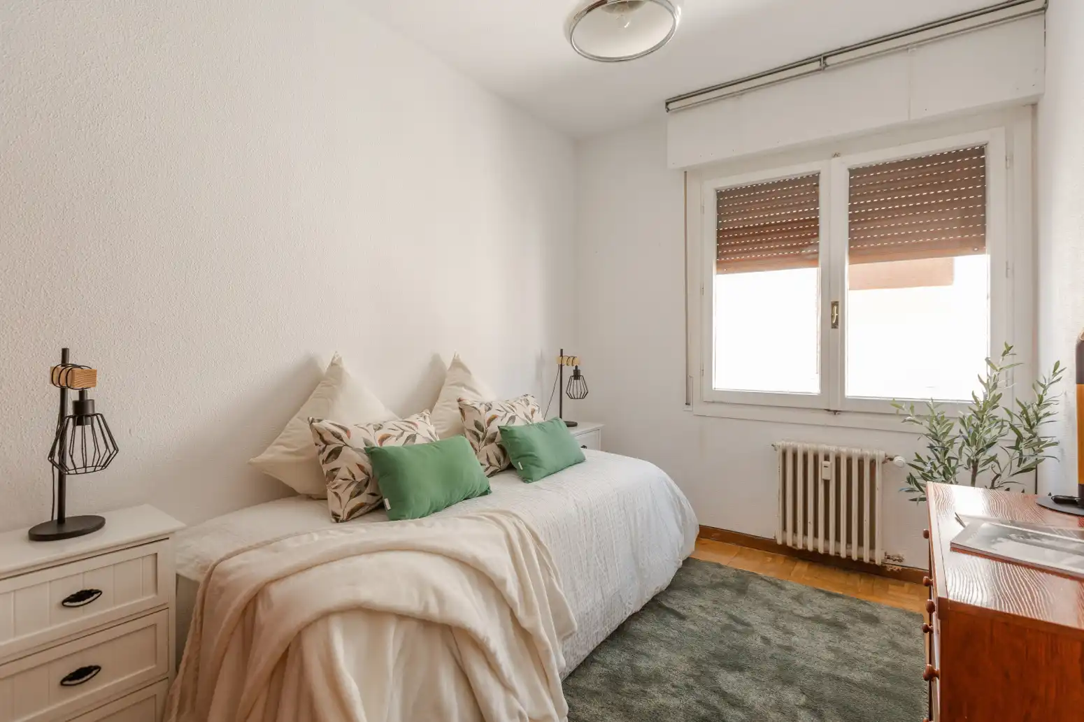 Bedroom of Attic for sale in  Pamplona / Iruña  with Parquet flooring, Terrace and Balcony
