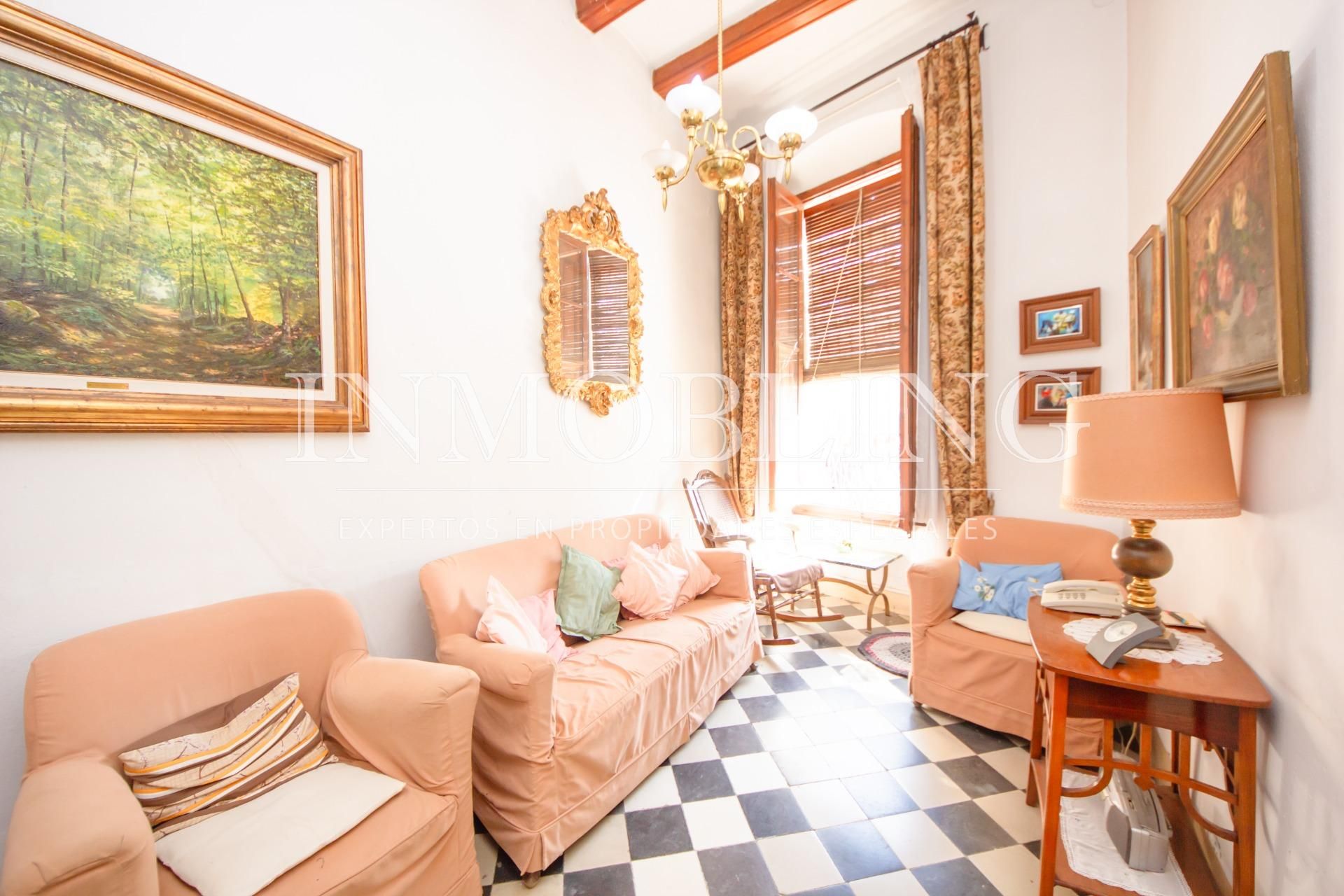 Sala d'estar de Casa o xalet en venda en Argentona amb Jardí privat, Terrassa i Traster