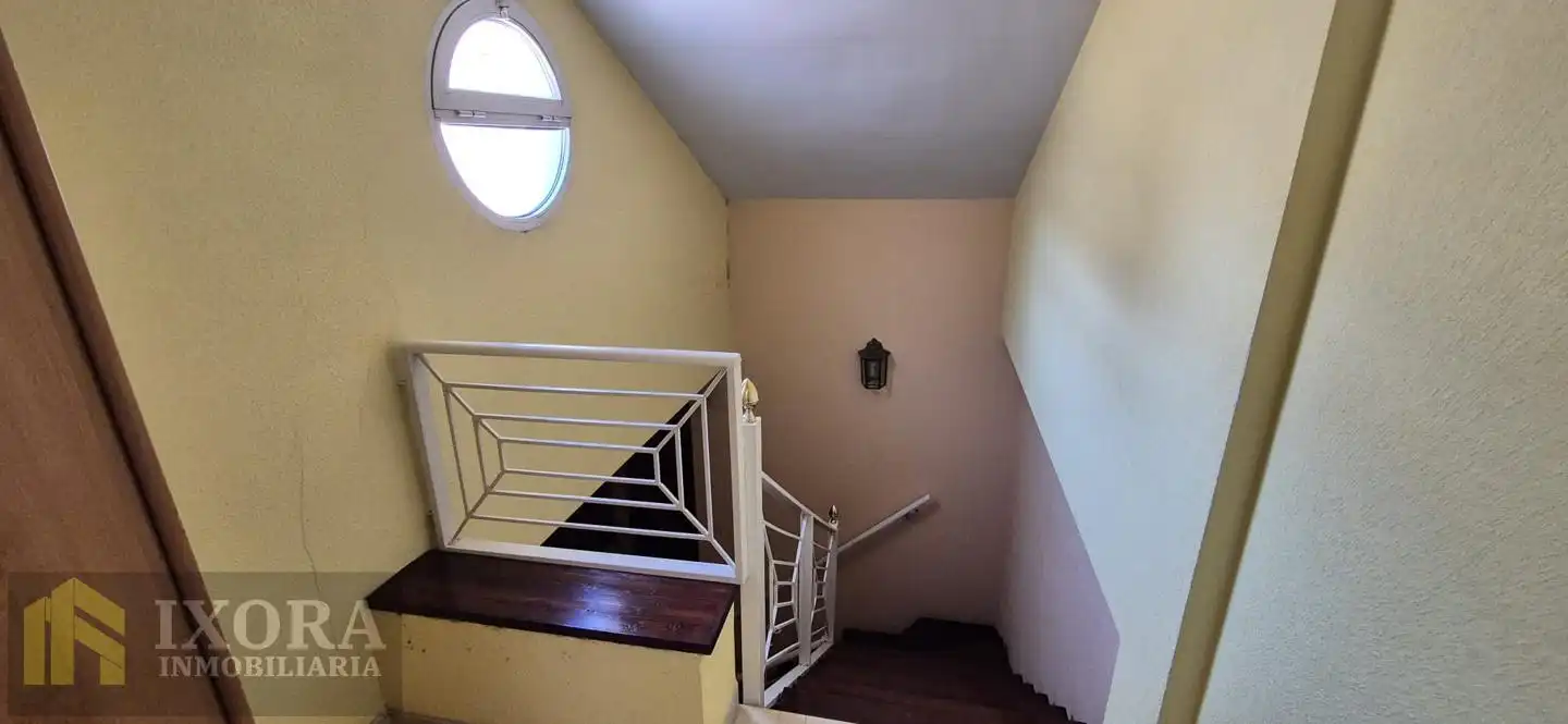 Casa o xalet en venda en Linares amb Aire condicionat i Terrassa