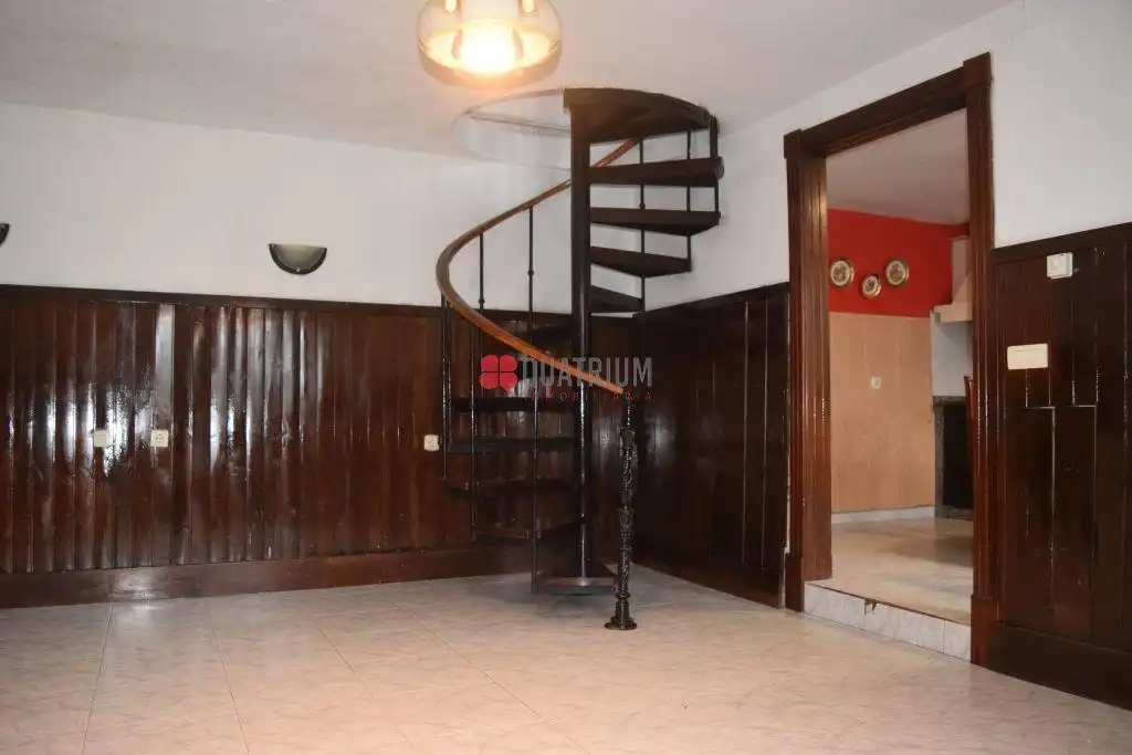 Casa o xalet en venda en Teo amb Jardí privat
