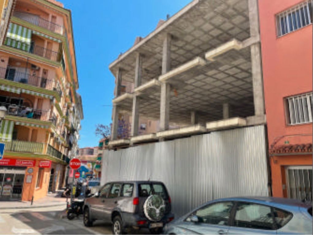 Vista exterior de Edifici en venda en Fuengirola