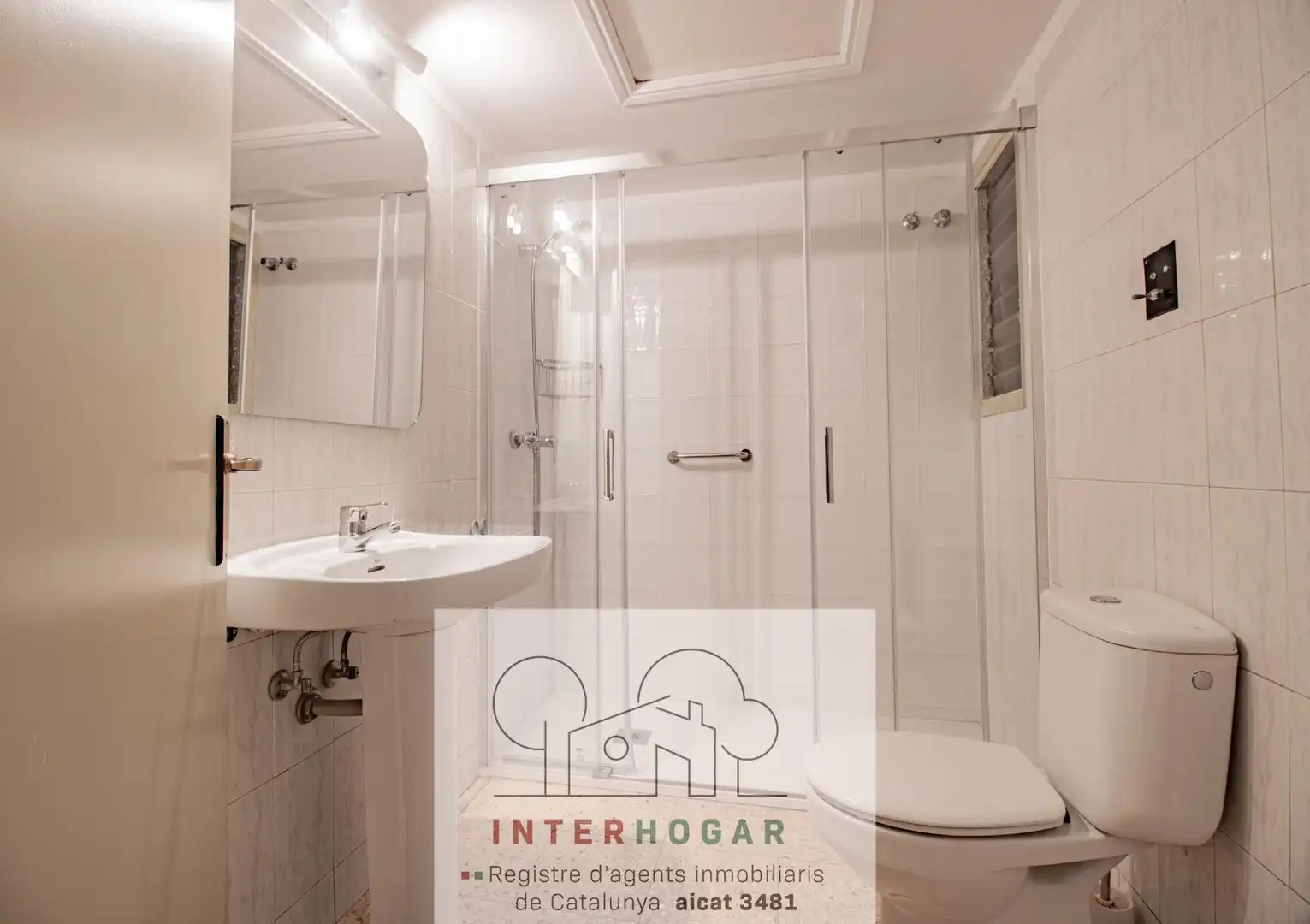 Bathroom of Flat for sale in Sant Cugat del Vallès  with Terrace
