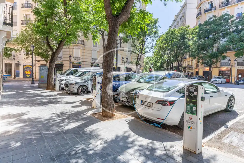 Parking of Attic for rent in Valencia  with Air Conditioner, Heating and Terrace
