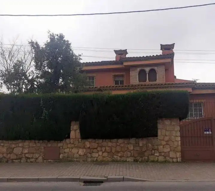 Exterior view of Houses for rent in  Córdoba Capital  with Storage room, Swimming Pool and Balcony