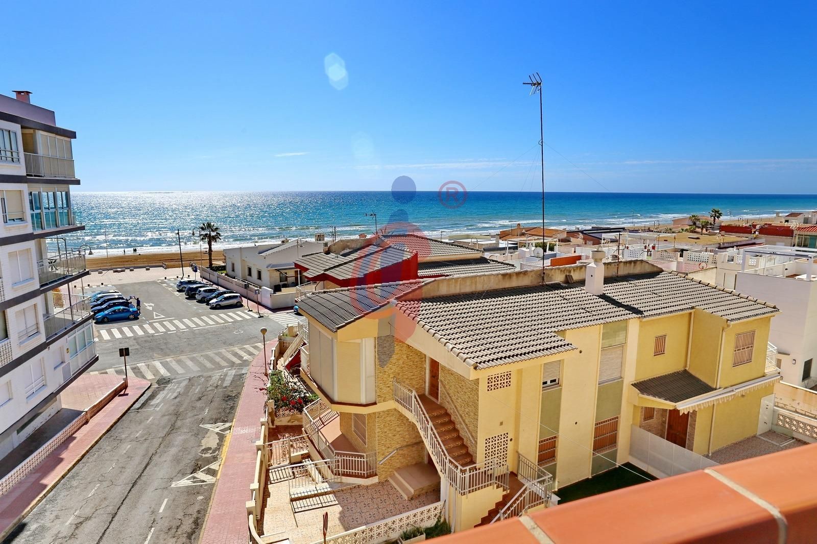 Vista exterior de Estudi en venda en Guardamar del Segura amb Aire condicionat, Calefacció i Terrassa