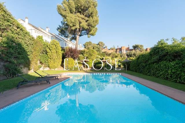 Casa-chalet en Alquiler en Carrer Carrer Tramuntana en La Miranda - Can Candeler