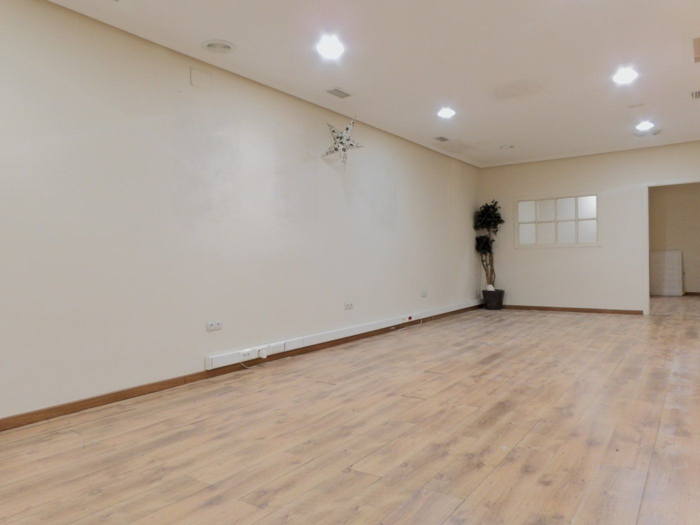 Local en venta en Elche / Elx con Aire acondicionado