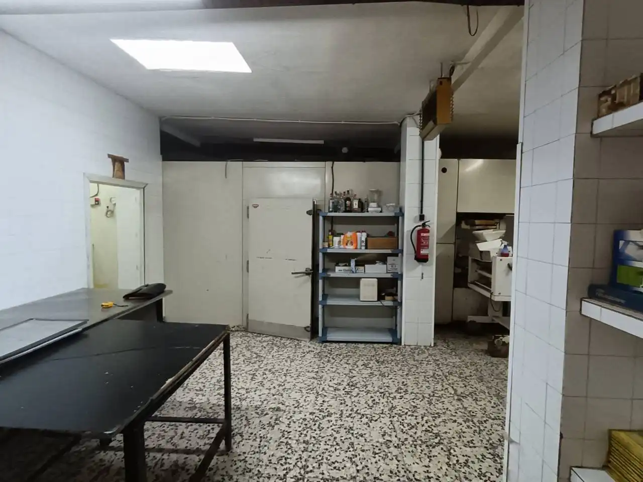 Cuina de Local de lloguer en Huelva amb Aire condicionat