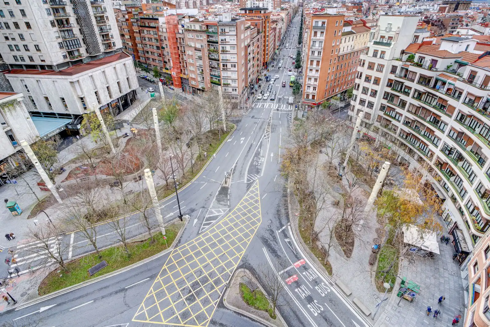 Vista exterior de Local en venda en Bilbao 