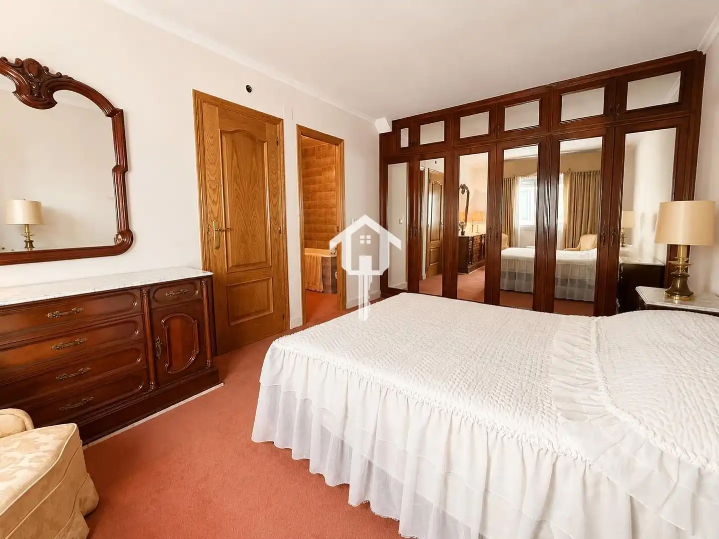 Habitación de Piso en venta en Alicante / Alacant con Aire acondicionado, Calefacción y Amueblado