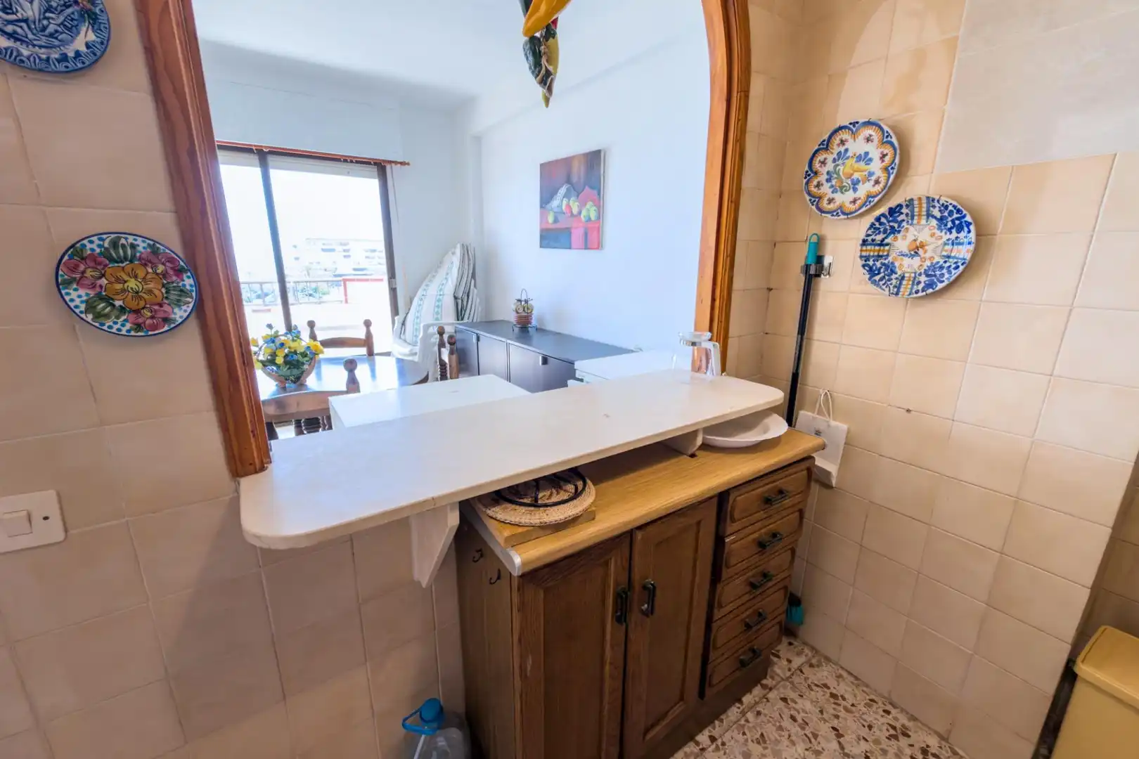 Cuina de Pis en venda en Torrevieja amb Terrassa, Moblat i Balcó