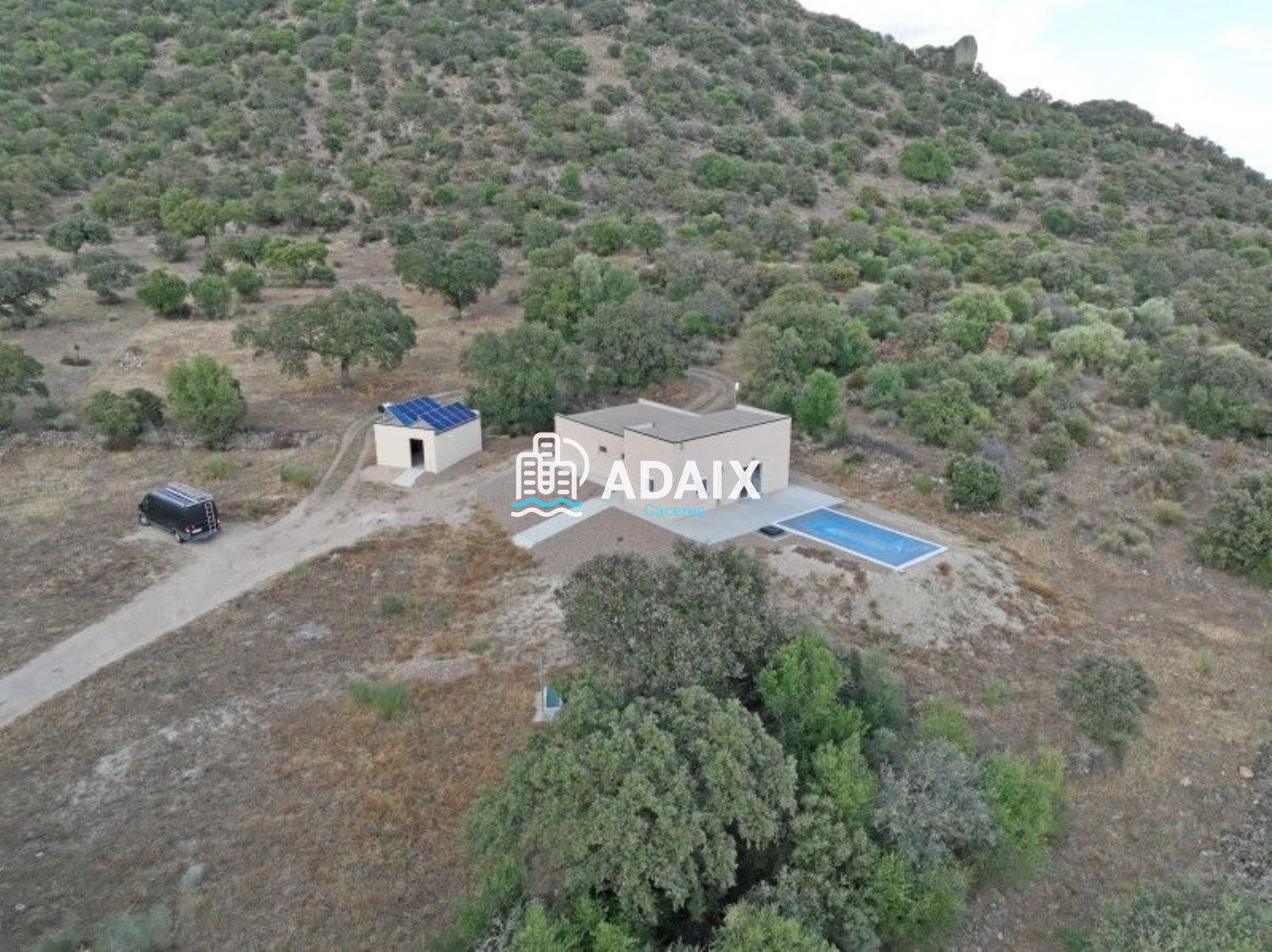 Casa o xalet en venda en Zarza de Montánchez amb Calefacció, Terrassa i Piscina