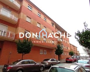 Vista exterior de Pis en venda en Mérida amb Calefacció i Traster