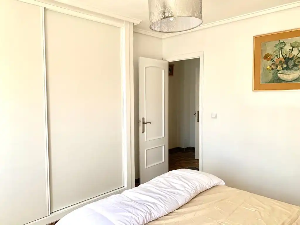 Dormitori de Apartament en venda en Alicante / Alacant amb Aire condicionat, Terrassa i Moblat