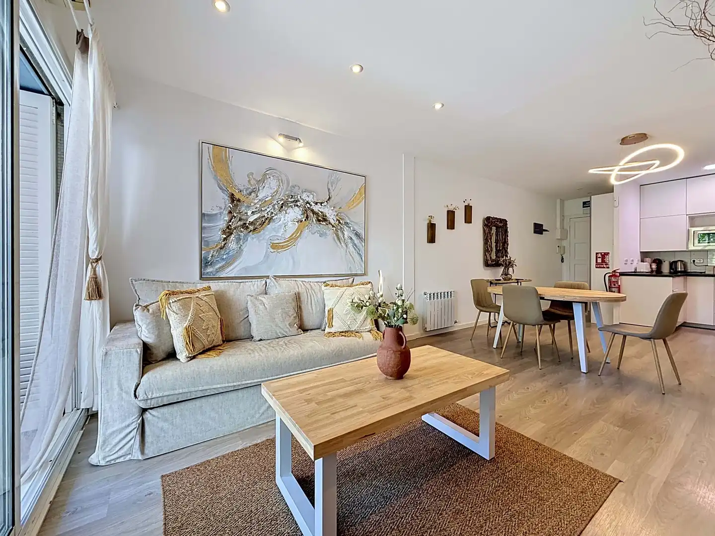 Living room of Flat for sale in Sitges  with Air Conditioner, Heating and Terrace
