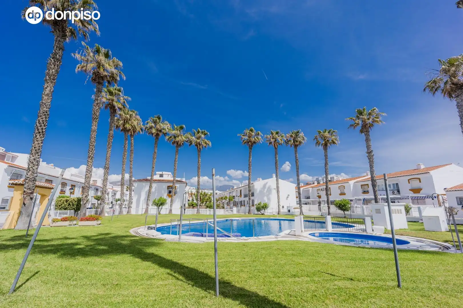 Commercial properties for sale in Calle Calle Paseo Marítimo, 1, Salobreña Costa