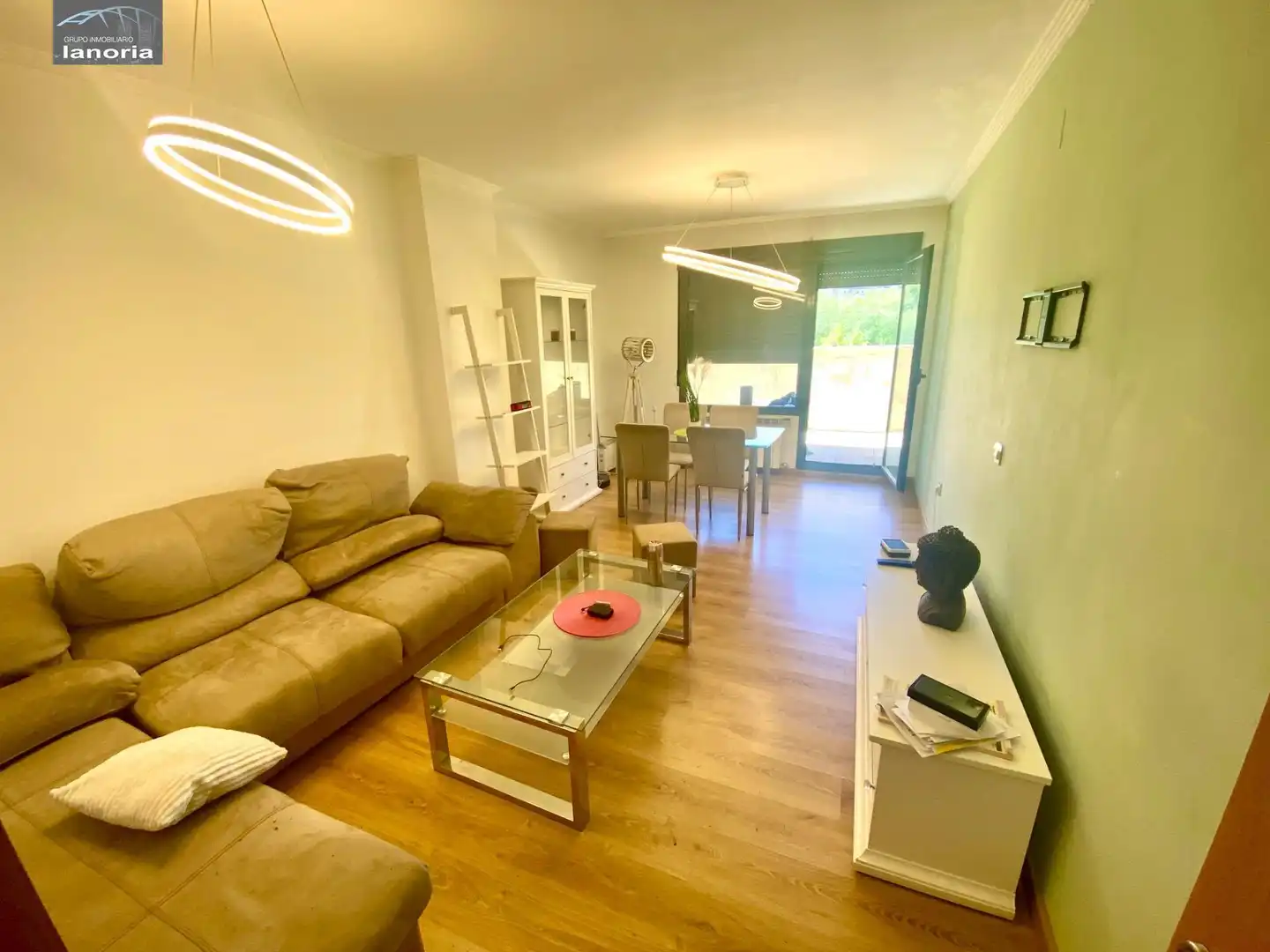 Sala de estar de Piso en venta en Albacete con Calefacción, Trastero y Amueblado