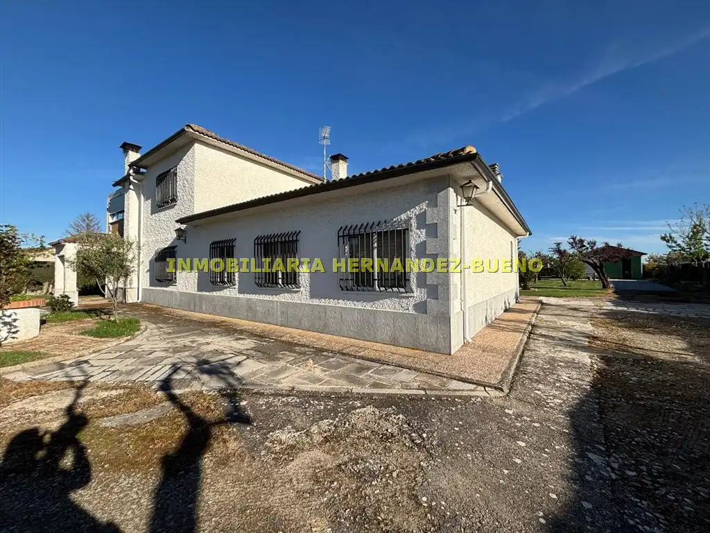 Vista exterior de Casa o chalet en venta en Pelabravo con Calefacción, Jardín privado y Terraza