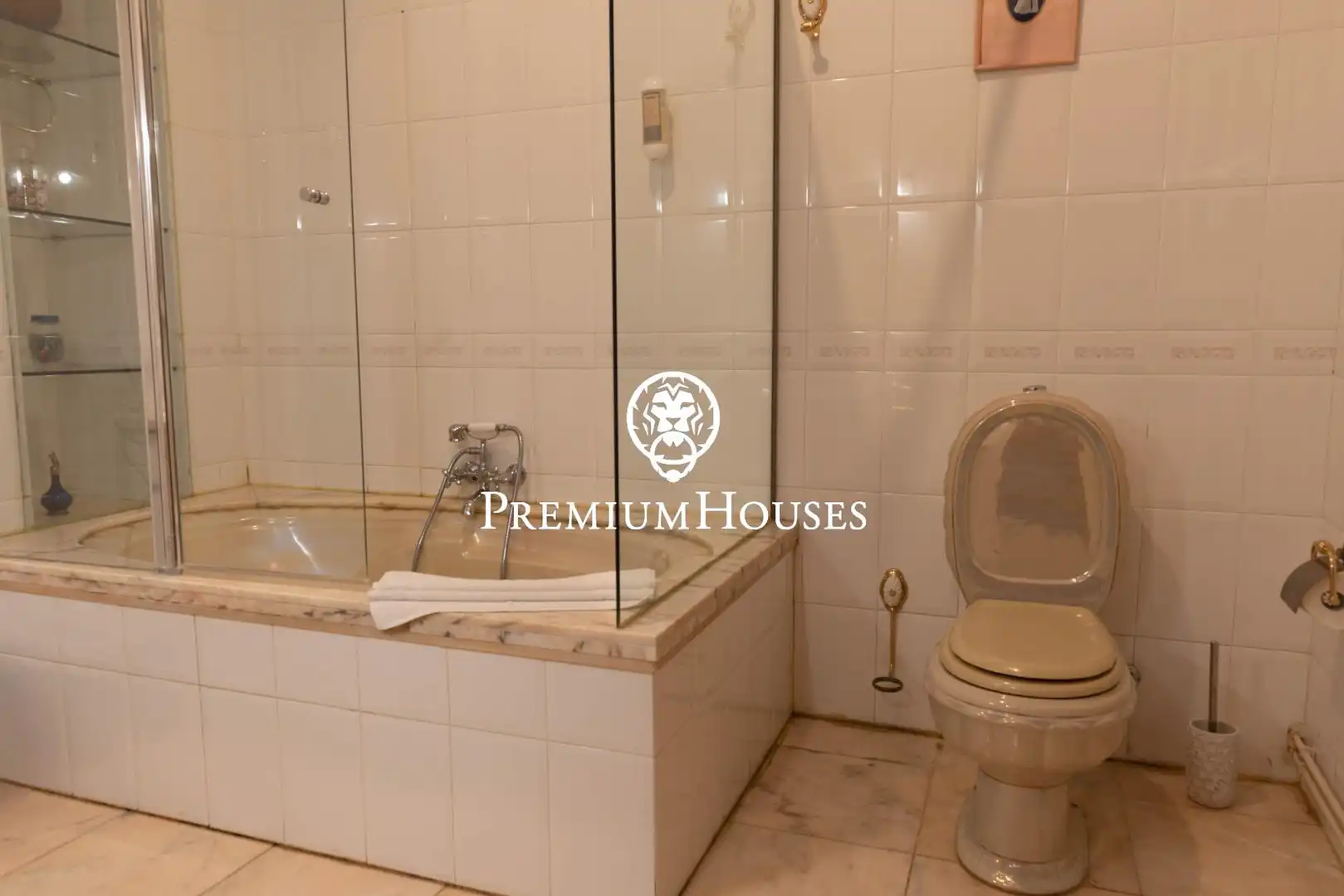 Badezimmer von Gebäude zum Verkauf in Xerta