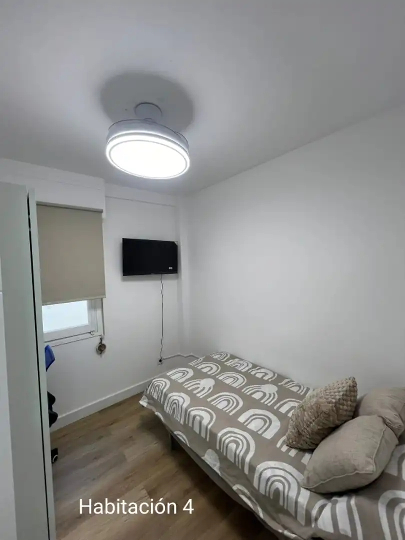 Habitación en Avenida del Padre Esplá, Pla de Bon Repós