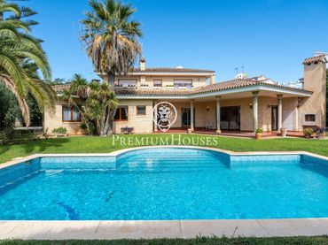 Casa con piscina in vendita a Vilafortuny - Cap de Sant Pere