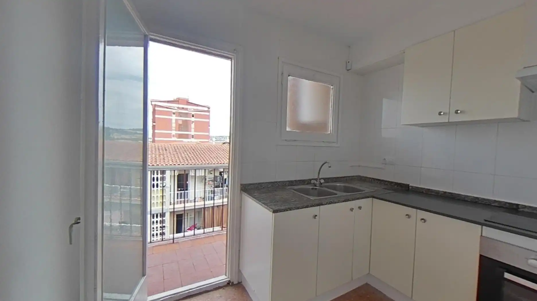 Flat for sale in de Sant Narcís, Sant Narcís