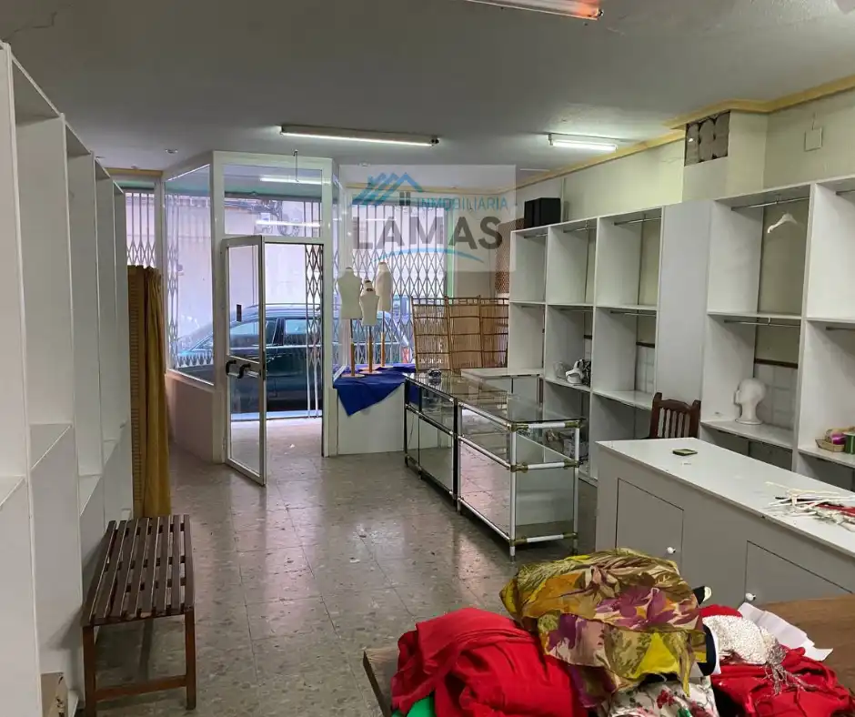 Gewerbefläche zum Verkauf in Navalmoral de la Mata, imagen 2
