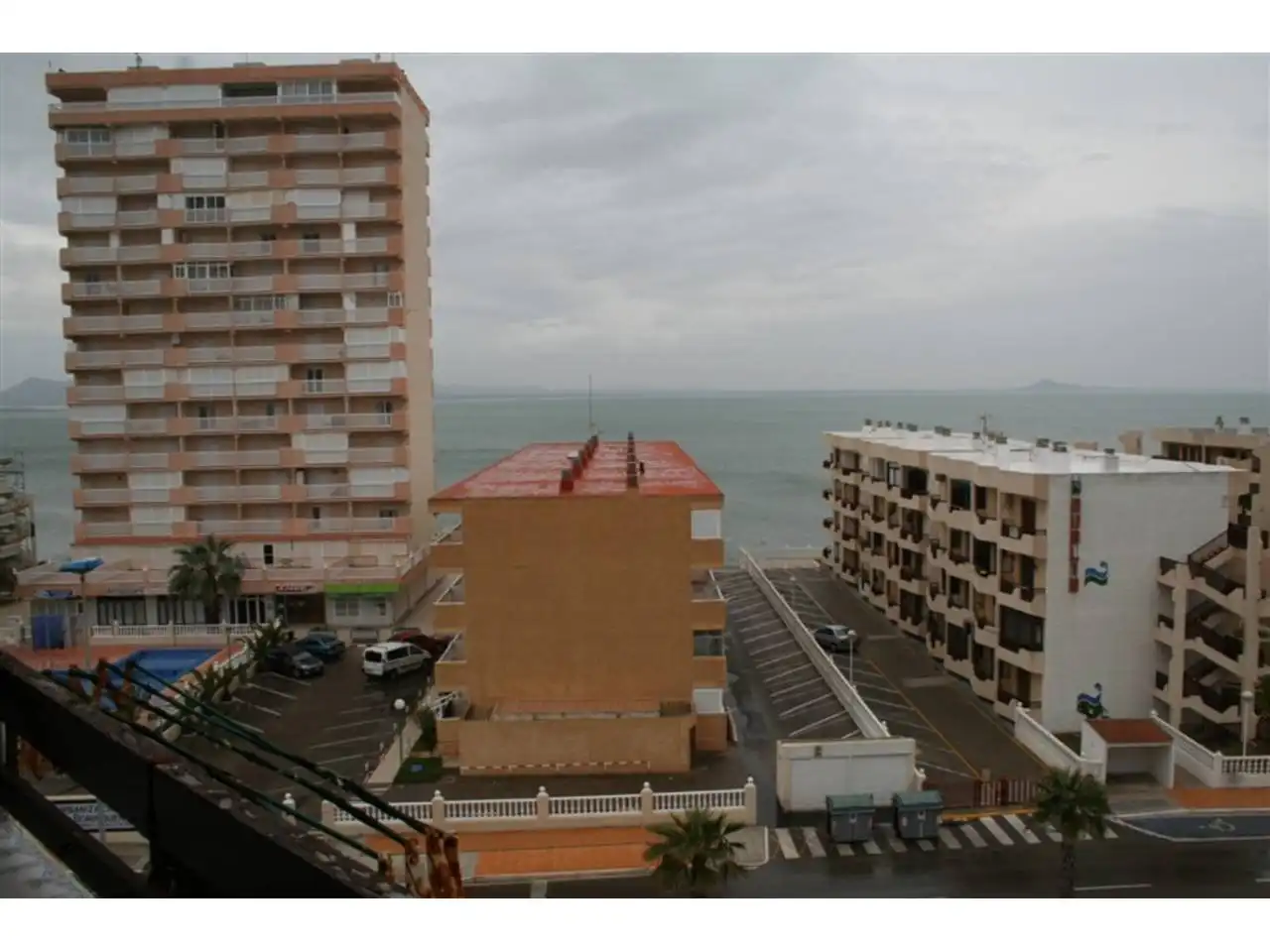 Dormitori de Apartament en venda en La Manga del Mar Menor amb Aire condicionat, Terrassa i Moblat