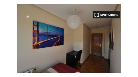 Photo 3 of Flat to share in Sanchinarro, Madrid
