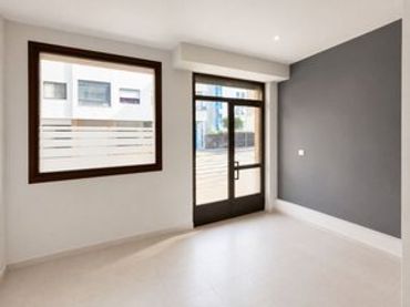 Rez-de-chaussée avec ascenseur à vendre à Rúa do Xílgaro