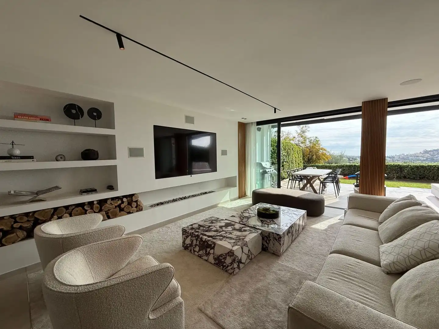 Casa con piscina en venta en Benahavís pueblo, imagen 2