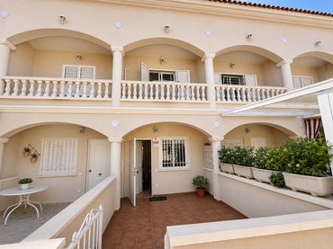 Casa a schiera con piscina in vendita a Calle Canarias