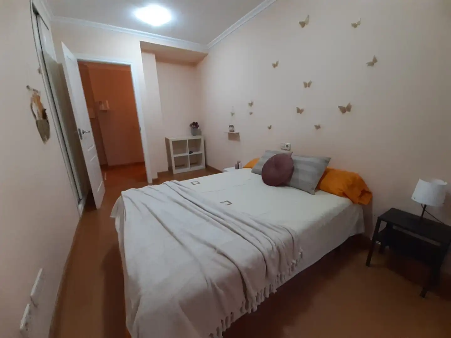 Dormitori de Pis en venda en Zamora Capital  amb Calefacció i Balcó