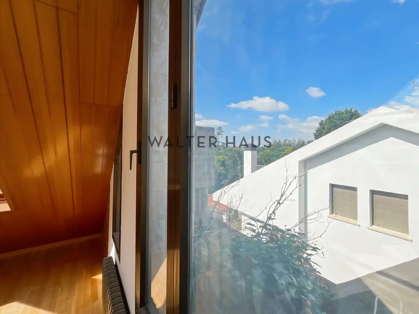 Houses for rent in Carrer d'Àngel Guimerà, L'Eixample