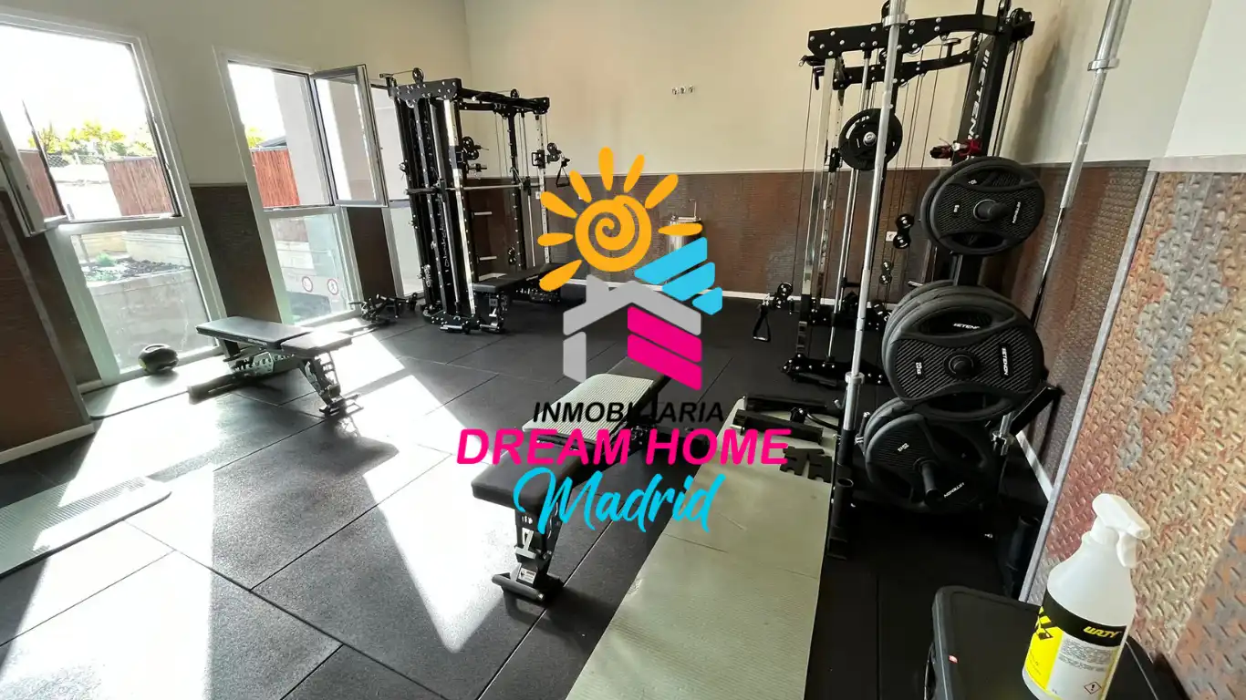 Loft con piscina en venta en Calle Laguna del Marquesado, imagen 9