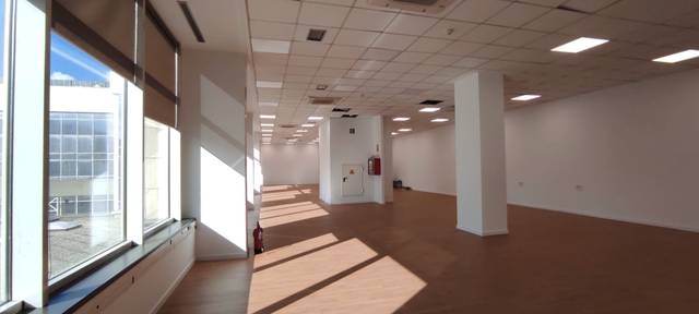 Oficina en Alquiler en El Parc i la Llacuna del Poblenou