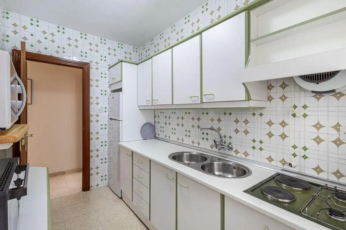 Cocina de Planta baja en venta en Granada con Amueblado
