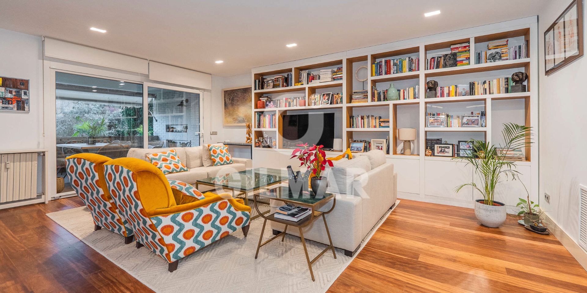 Living room of Flat for sale in La Moraleja  with Air Conditioner, Heating and Private garden