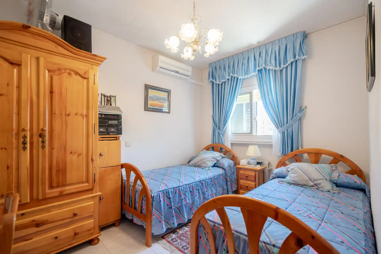 Bedroom of Detached homes for sale in El Tiemblo   with Heating, Terrace and Community pool