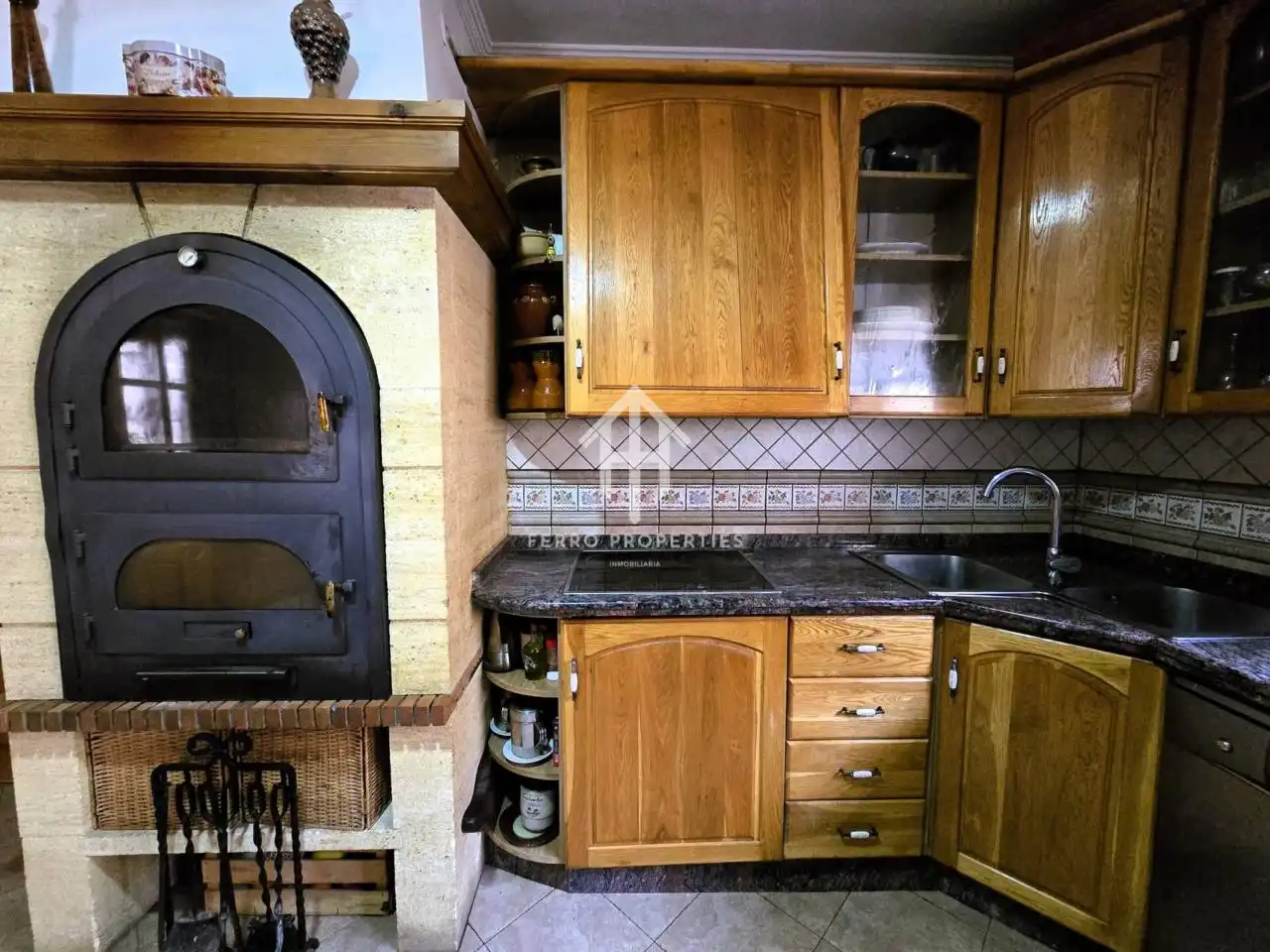 Cocina de Casa o chalet en venta en Loja con Aire acondicionado, Calefacción y Jardín privado