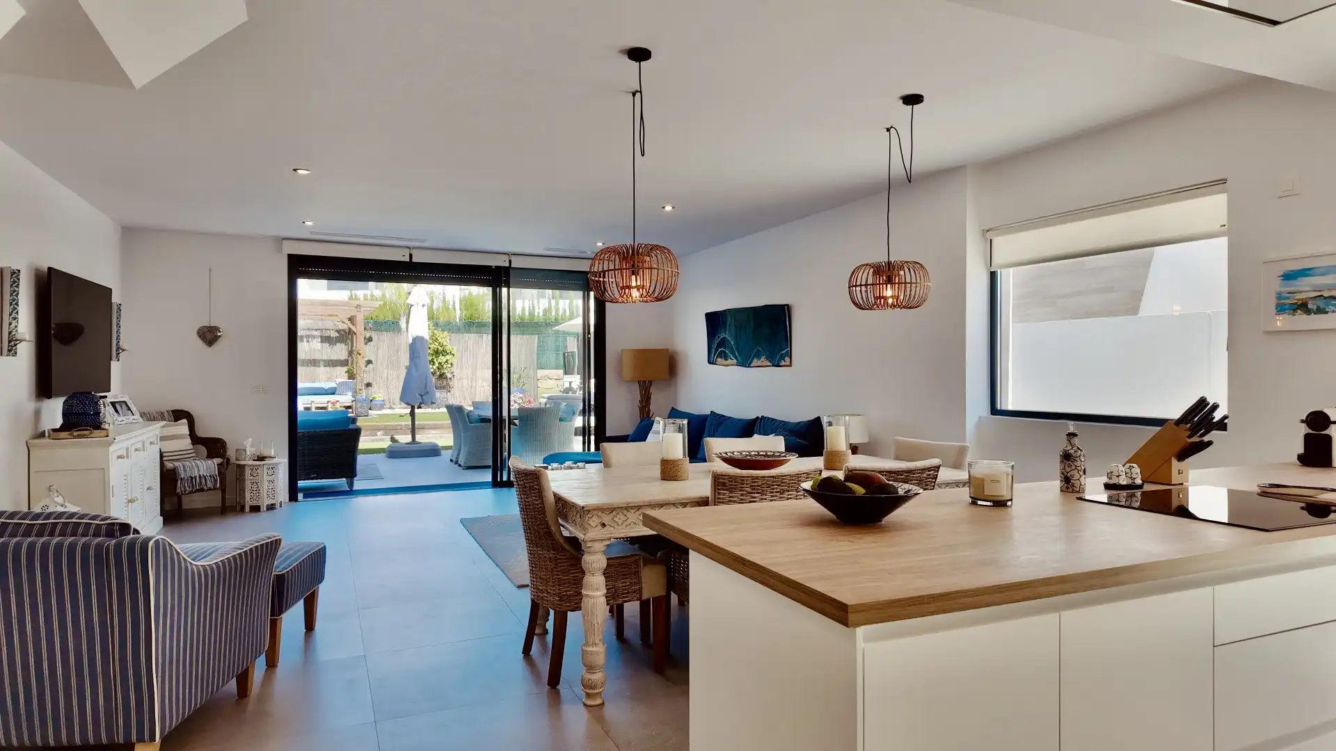 Casa pareada con piscina en venta en Selwo, imagen 8
