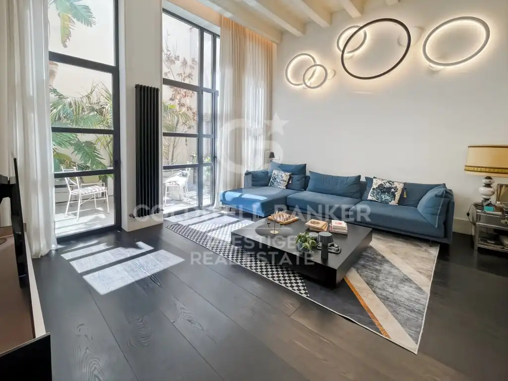 Sala d'estar de Dúplex en venda en Barcelona amb Aire condicionat, Terrassa i Forn